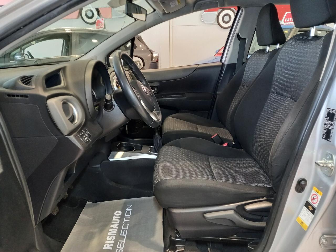 Toyota Yaris 1.0 5 porte Lounge