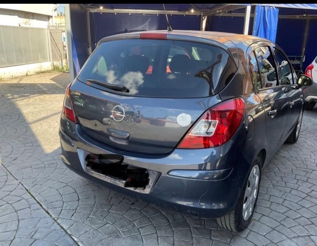 Opel Corsa 1.2 5 porte Club Euro 5 Neopatentati