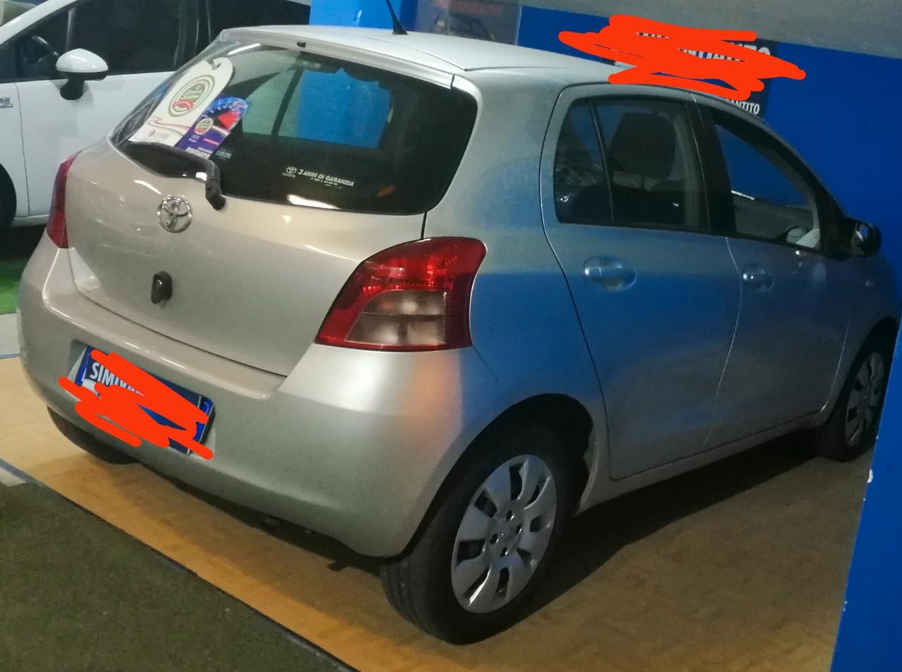 Toyota Yaris 1.0 5 porte