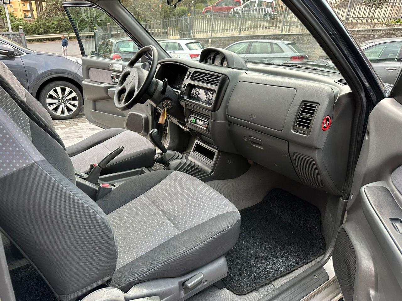 Mitsubishi L200 2.5 TDI 4WD Double Cab Pick-up GLS