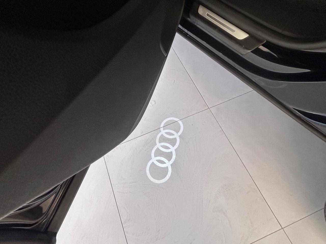 Audi Q8 50 TDI 286 CV quattro Sport black Edition