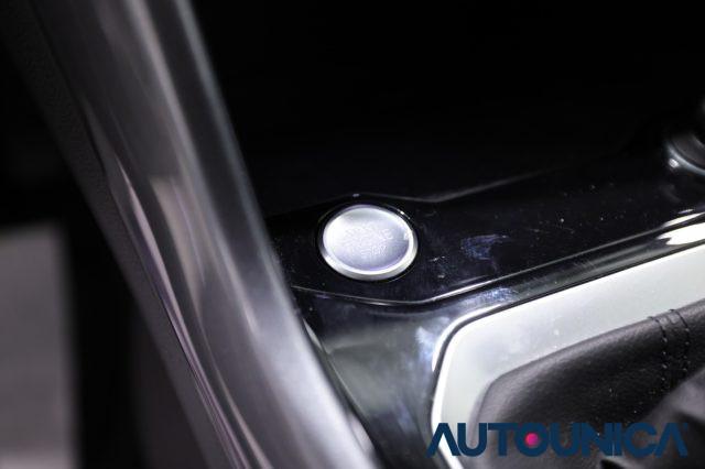 VOLKSWAGEN T-Roc 1.0 TSI STYLE FARI LED NEOPATENTATI