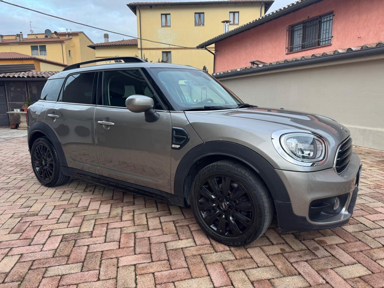Mini Cooper D Countryman 1.5 One Hype