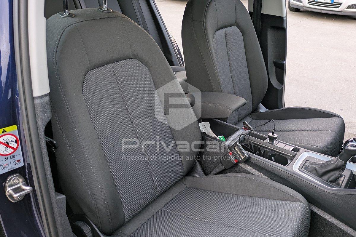 AUDI Q3 35 TDI S tronic Business Advanced