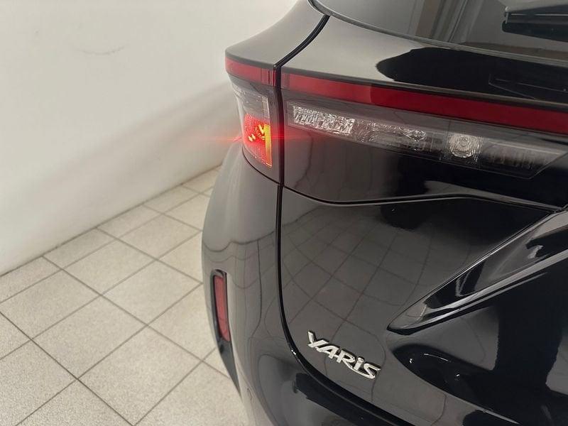 Toyota Yaris Cross Yaris Cross 1.5 Hybrid 5p. E-CVT Active IVA ESPOSTA