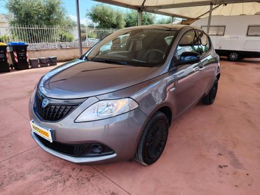 Lancia Ypsilon 1.0 FireFly Hybrid 9.000 km 2023