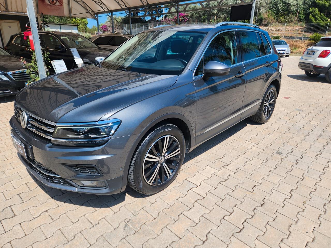 Volkswagen Tiguan 2.0 150cv AUTOMATICO STRAFULL