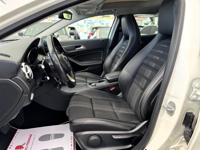 MERCEDES-BENZ GLA 180 d Automatic Sport (Tetto/Navi/Retro/Led)