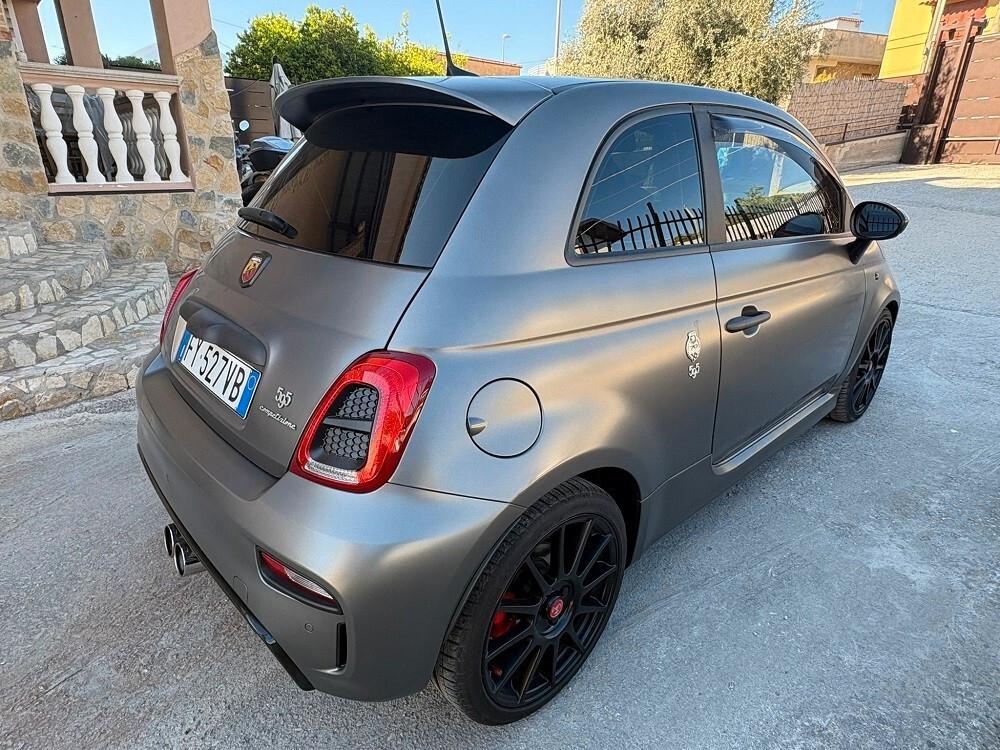 Abarth 595 1.4 Turbo T-Jet 180 CV Esseesse