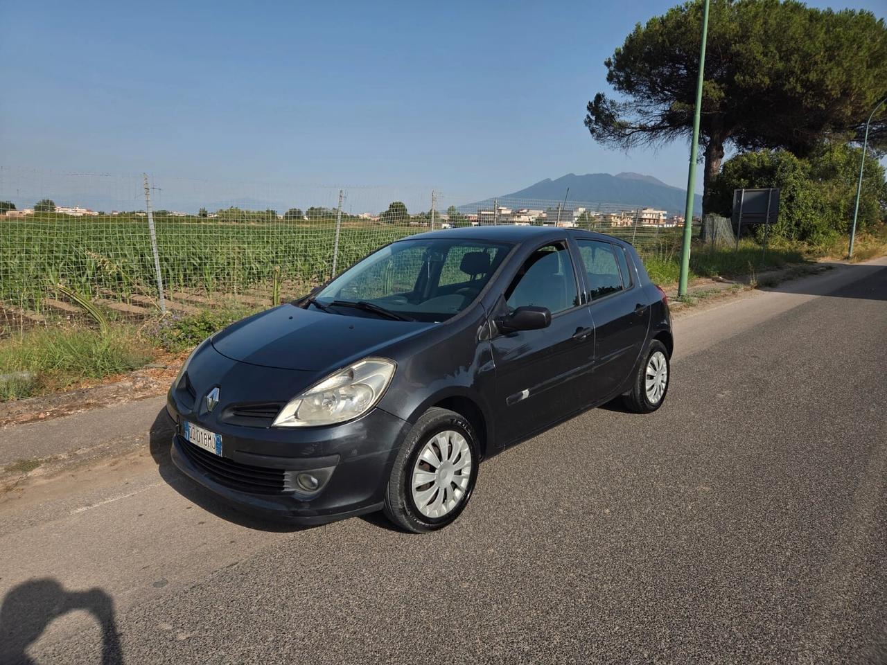 Renault Clio 1.2 benzina 5 porte 100 Mila km