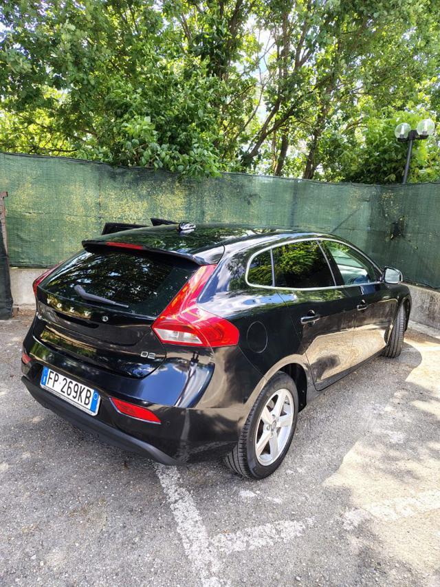 VOLVO V40 D2 1.6 Business Edition