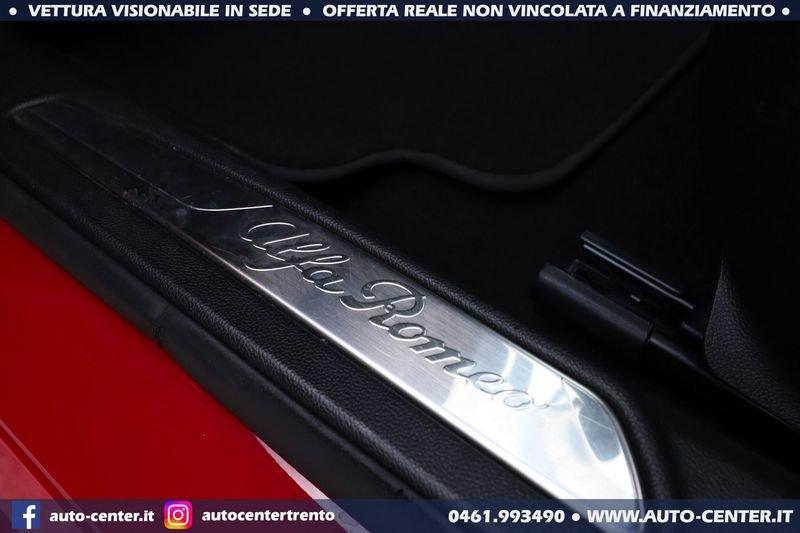 Alfa Romeo Giulia 2.0 Turbo 200CV AT8 Super TETTO
