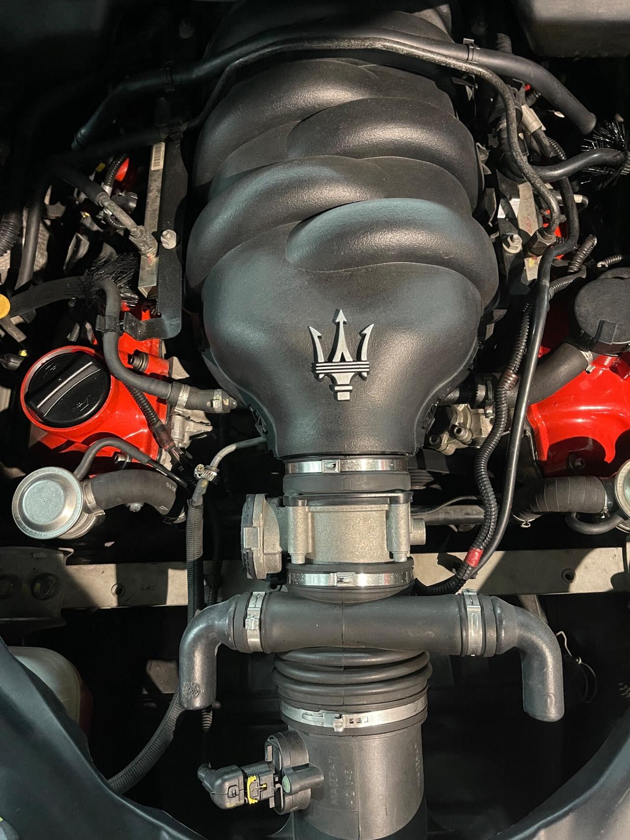 Maserati GranTurismo S 4.7 V8 MC Stradale PERMUTE RATE