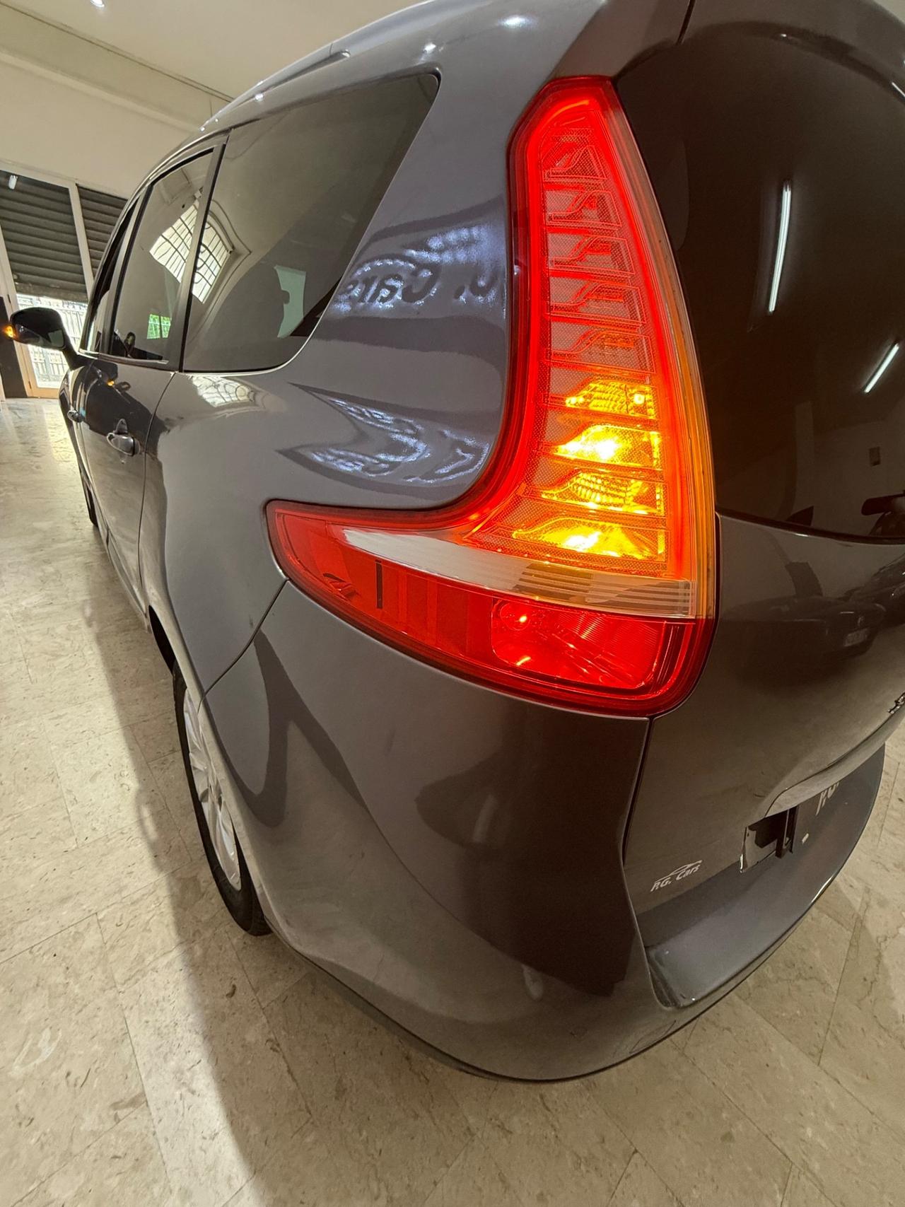 Renault Grand Scenic dCi 8V 110 CV LIMITED 7 POSTI