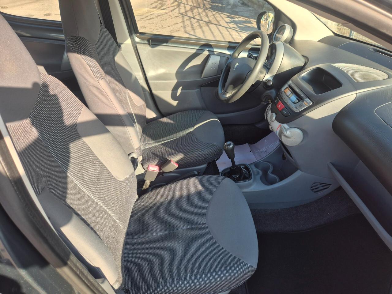 Peugeot 107 1.4 HDi 5p. Sweet Years