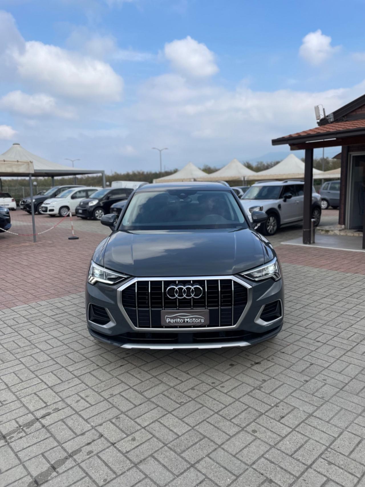 Audi Q3 35 TDI S tronic Business Advanced