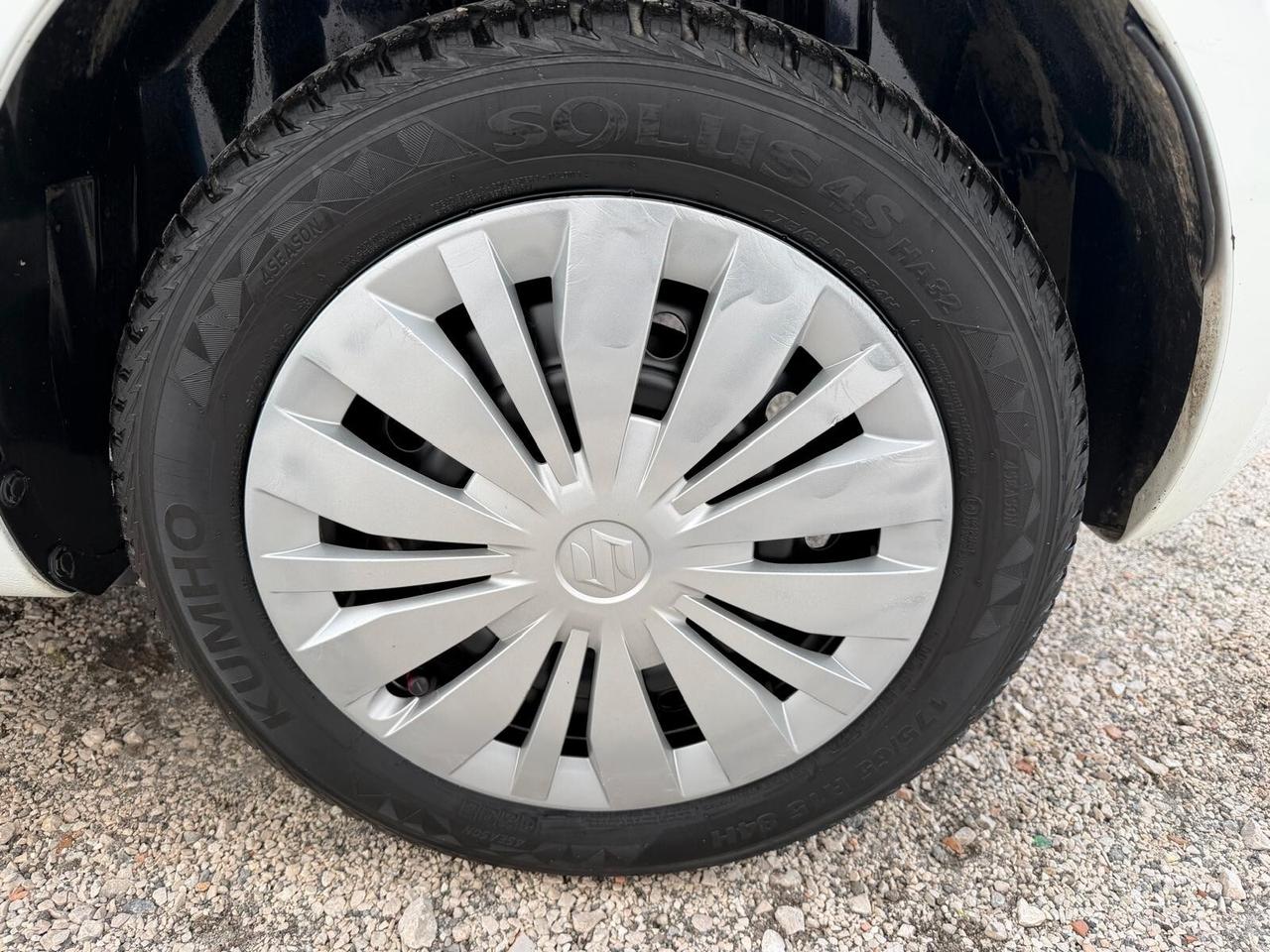 Suzuki Swift 1.3 DDiS 5 porte B-Cool Bi-Color-2014