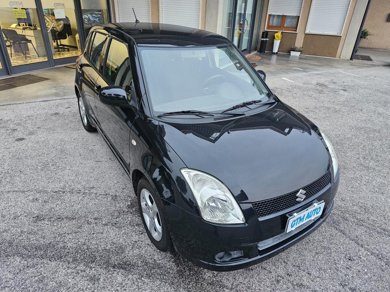 Suzuki Swift 1.3 Benzina -4x4 - 5p.