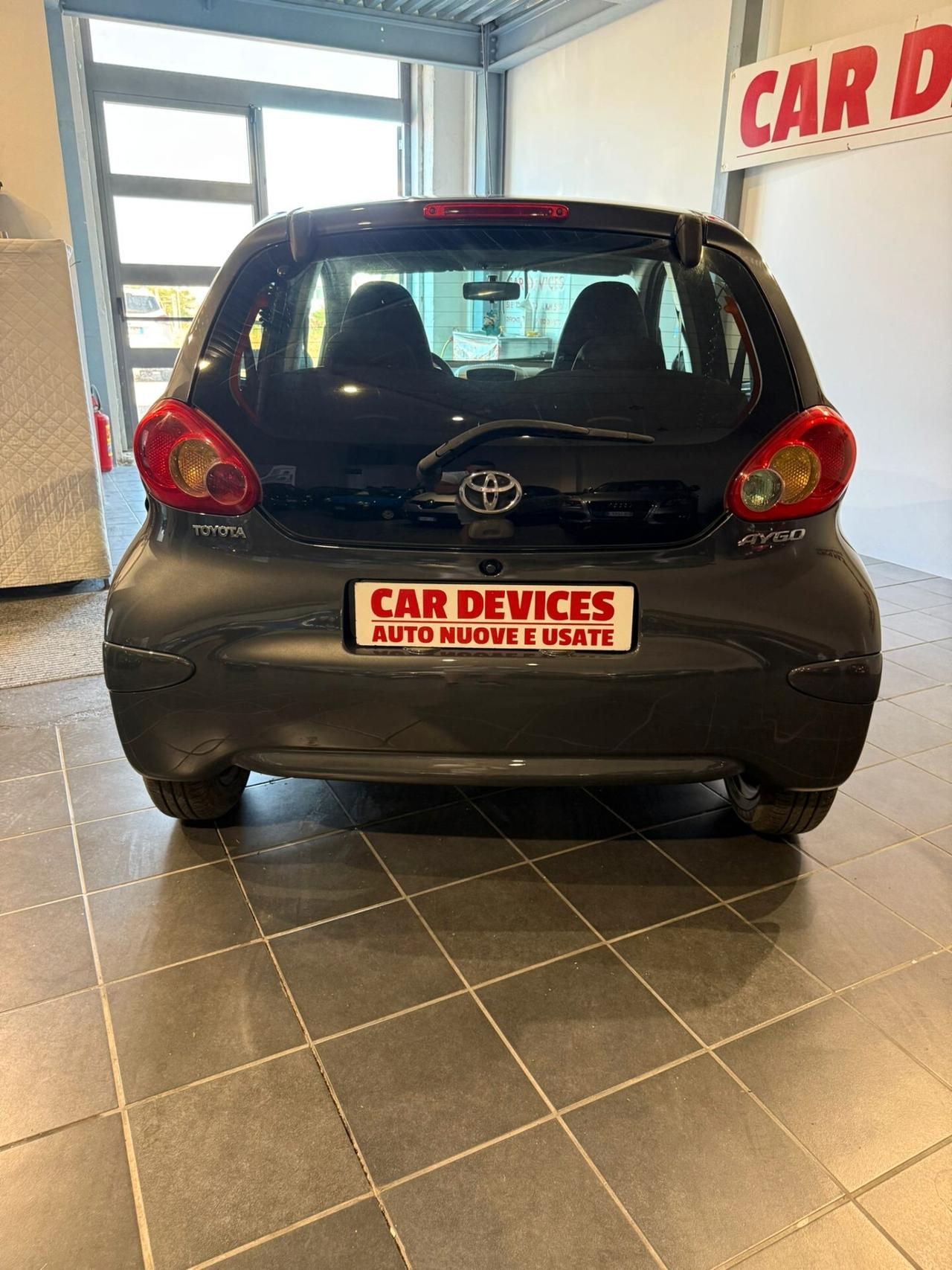 Toyota Aygo 70 mila km - NEOPATENTATI