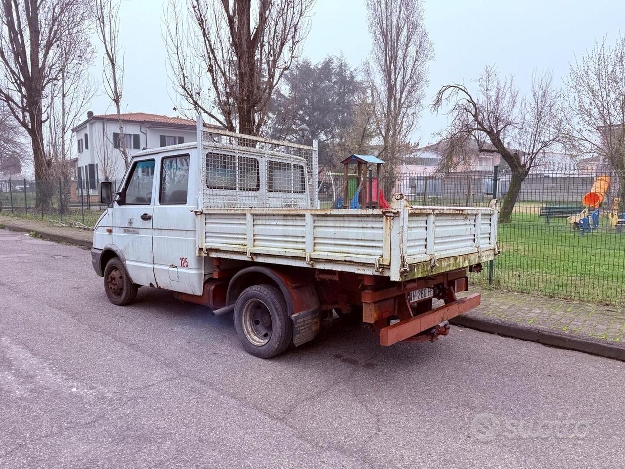 Iveco Daily 2.5 - RIBALTABILE 3 TRILATERALE 7 POST