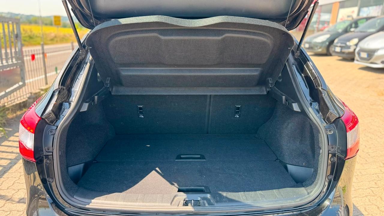 Nissan Qashqai 1.2 BENZINA 2017 NEOP.