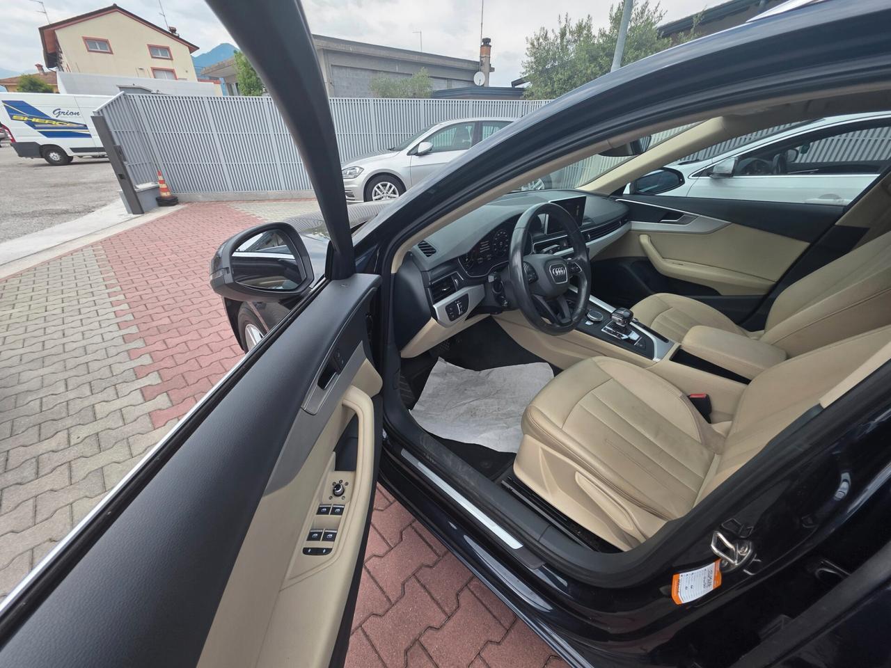 Audi A4 Avant 2.0 TDI 150 CV S tronic Business Sport