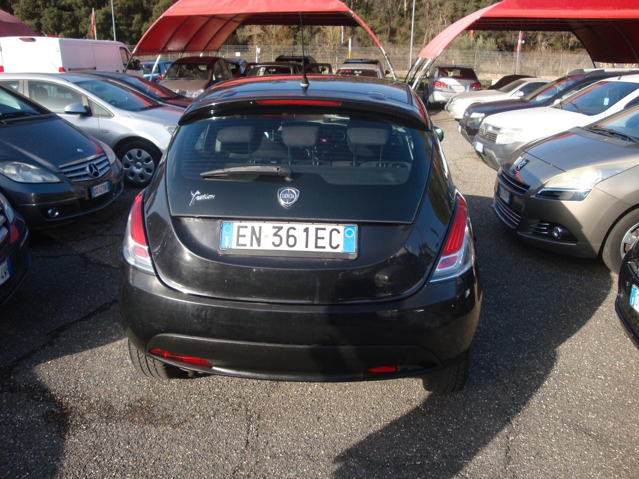 Lancia Ypsilon 1.2 Silver pochi km