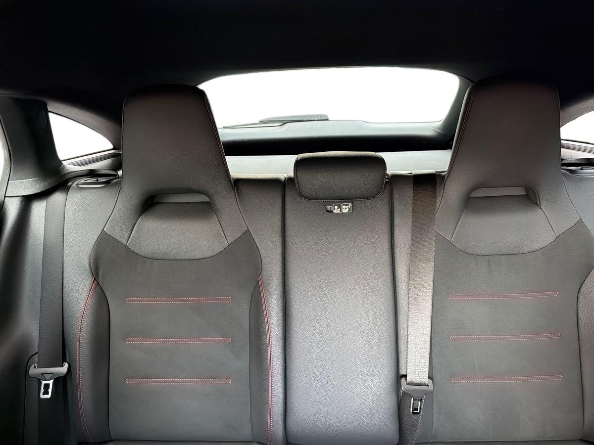 Mercedes-Benz CLA Shooting Brake 200 Premium auto