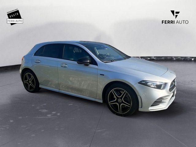 MERCEDES-BENZ A 250 e Automatic EQ-Power Premium edition
