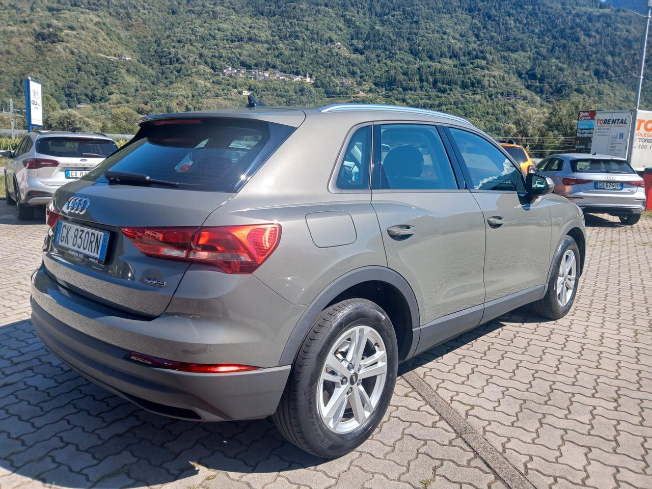 Audi Q3 40 TDI quattro S tronic Business Advanced
