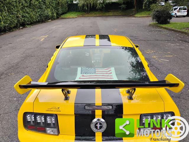 FORD Mustang 4.0 i V6 12V 212cv