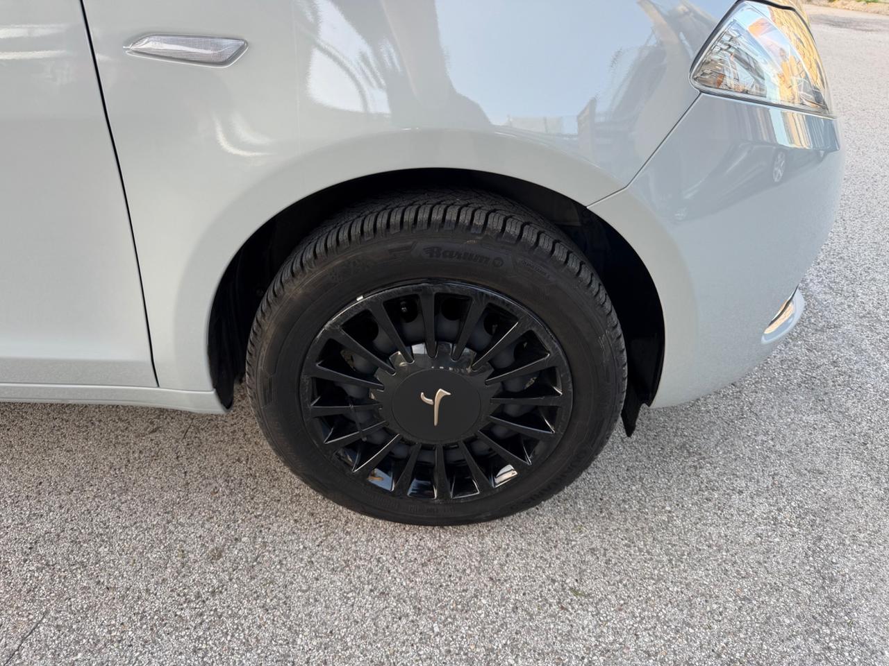 Lancia Ypsilon 1.2 benzina 69 cv 12/2020 52.000 km