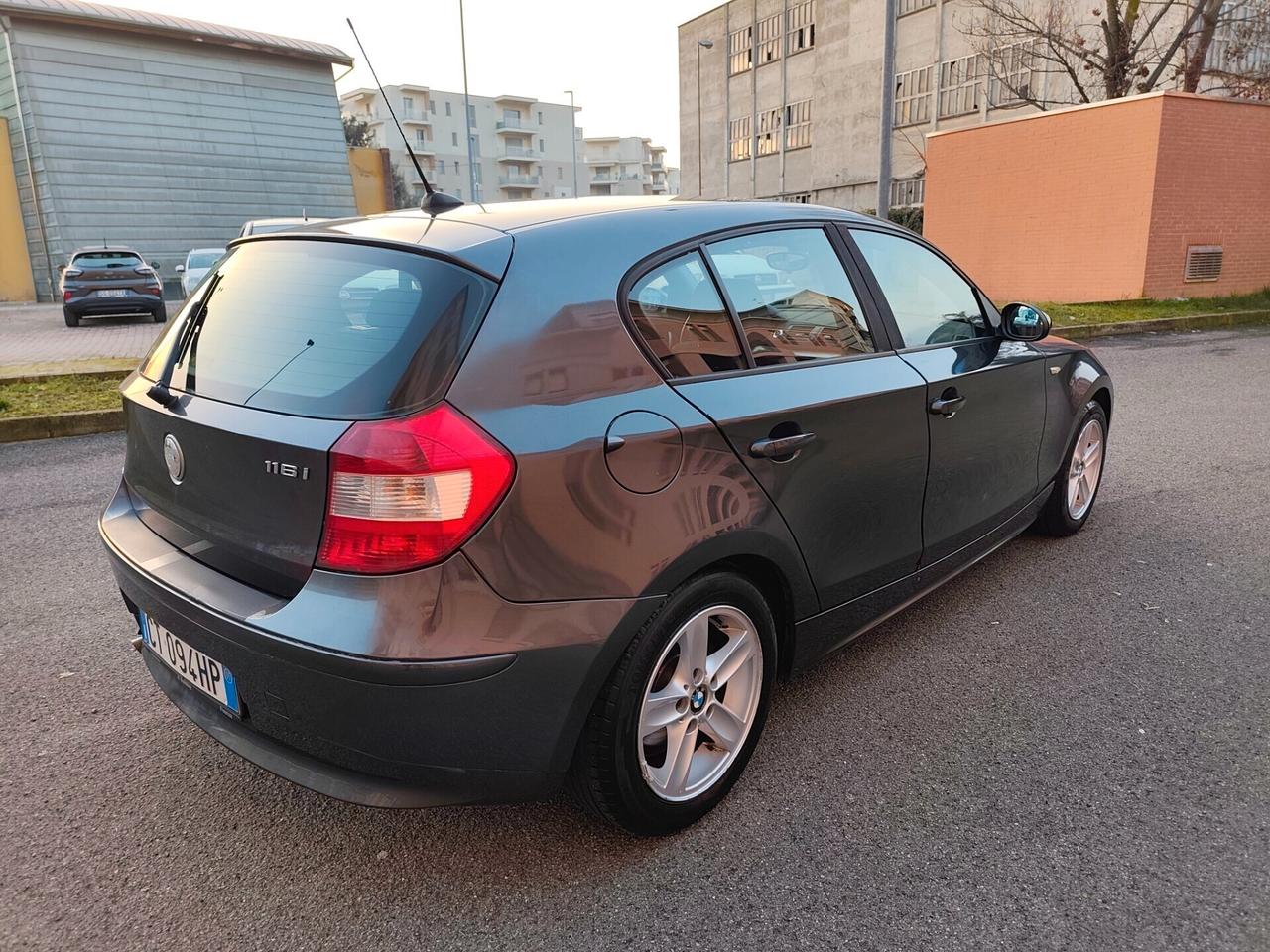 Bmw 116i Benz 5 porte Futura euro 4 neopatentati