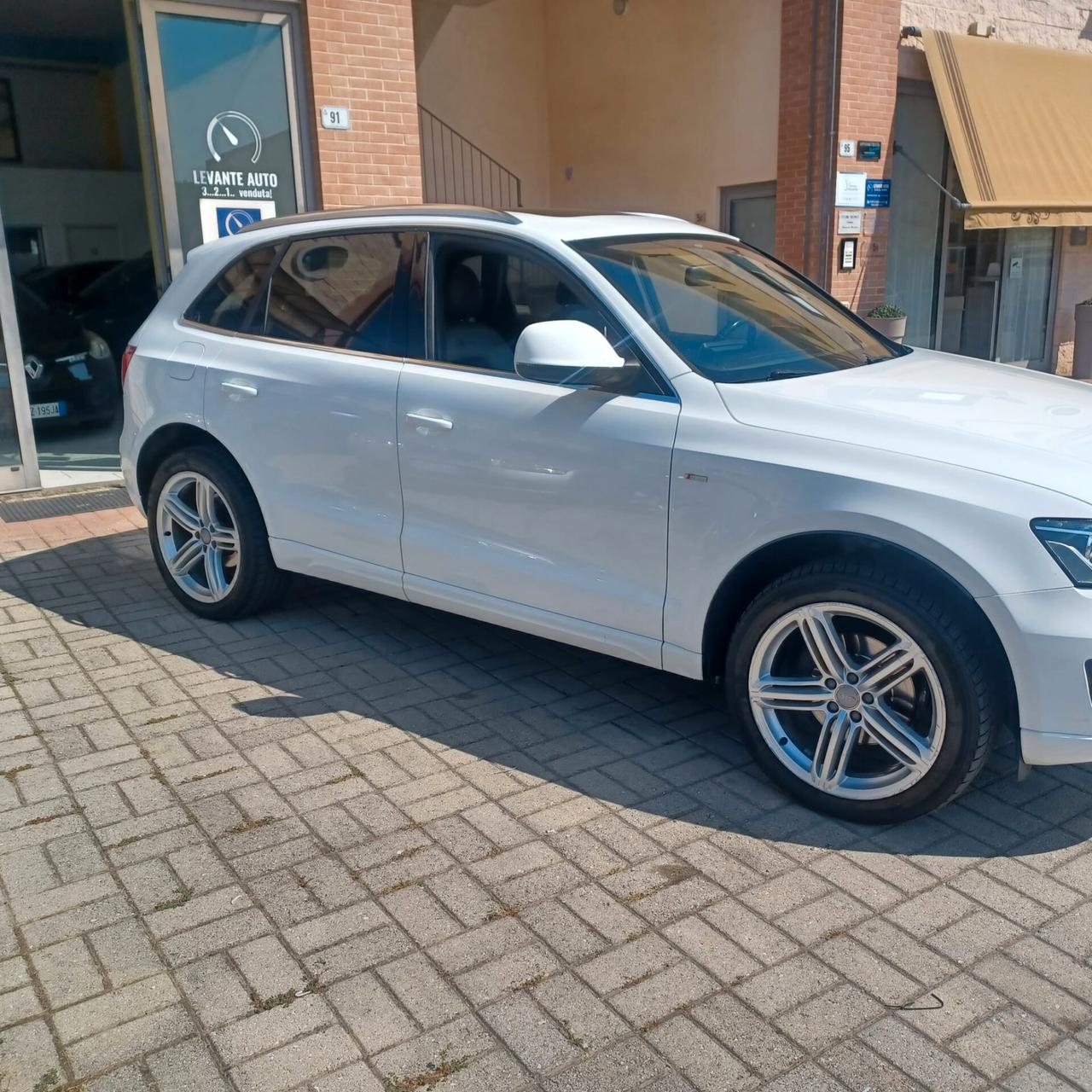 PERFETTA Q5 2.0 TDI AUTOMATICA 4X4