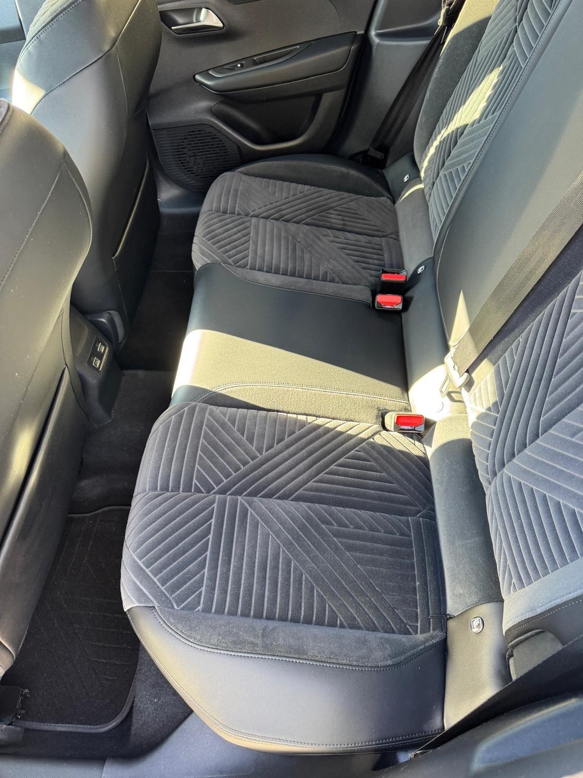 Lancia Ypsilon Hybrid e-DCT LX