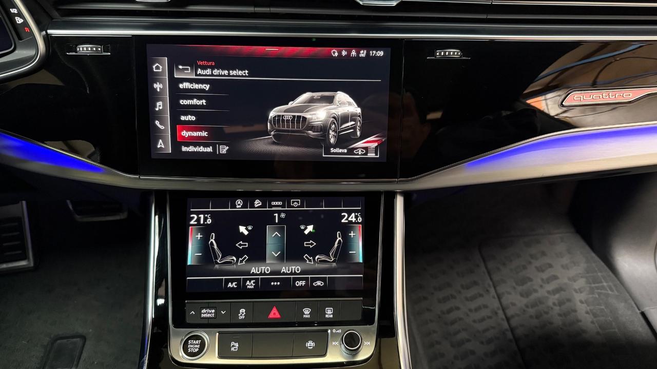 Audi Q8 50 TDI 286 CV quattro Tetto Matrix interno RS