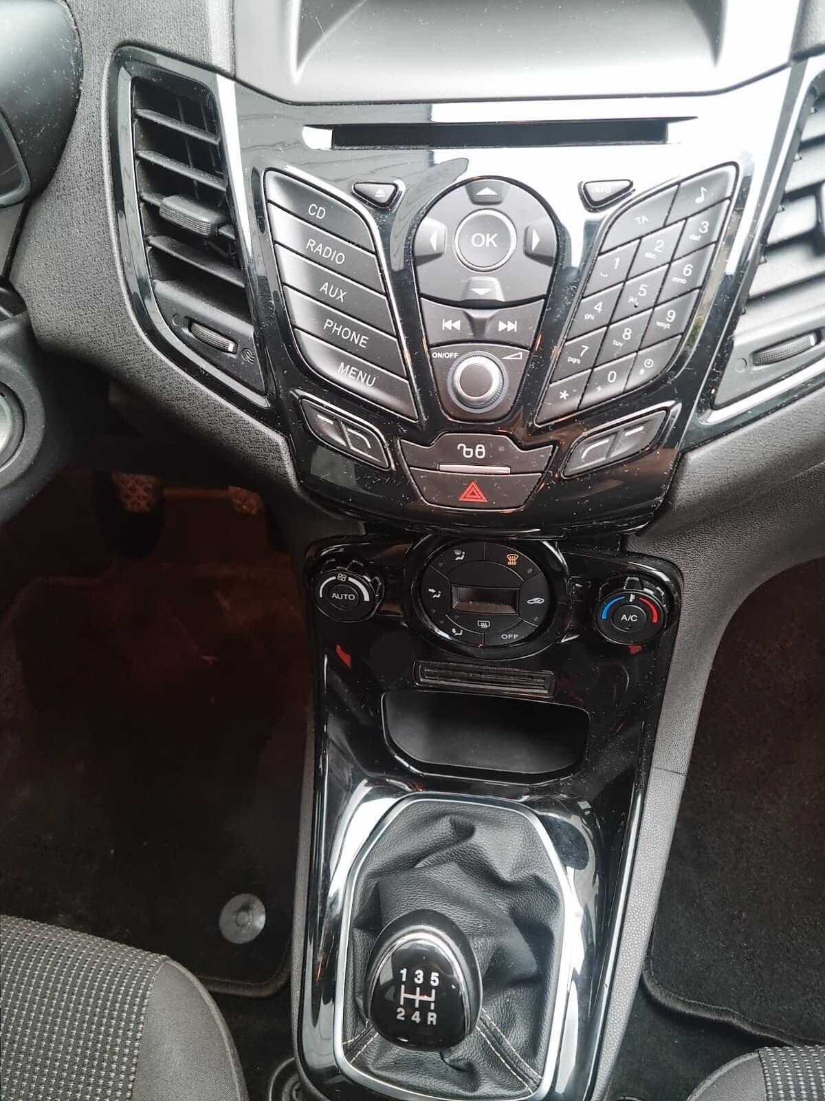 Ford Fiesta 1.0 80CV 5 porte Titanium