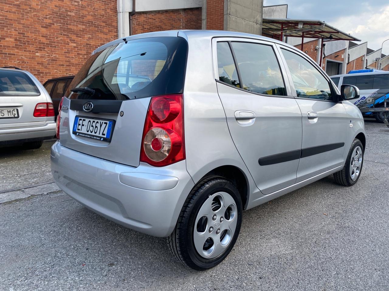 Kia Picanto 1.0 12V Town
