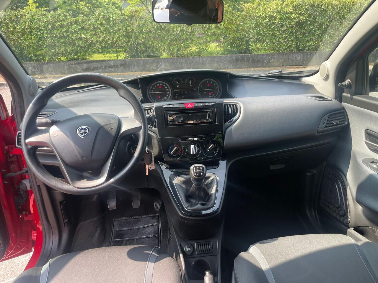 Lancia Ypsilon 1.2 69 CV 5 porte GPL Ecochic Silver