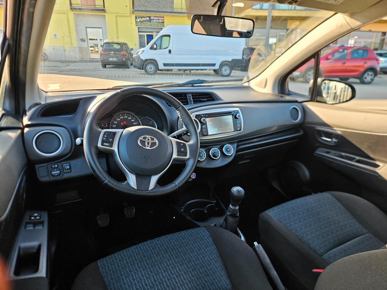 Toyota Yaris 1.4 D-4D 5 porte Style 90cv 6marce