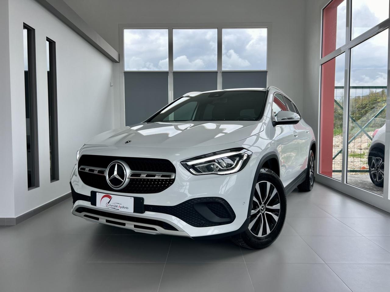 MERCEDES GLA 180 d Aut. Business Extra - 2021