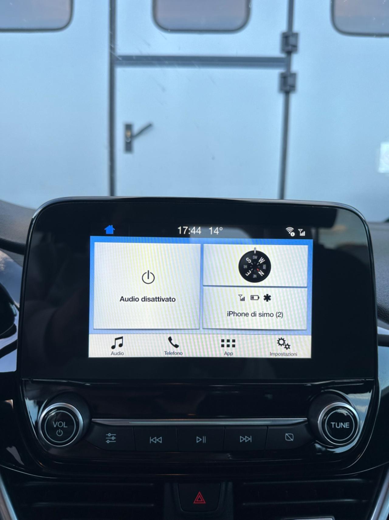 Ford Fiesta 1.5 TDCi 86cv ADATTA A NEOPATENTATI