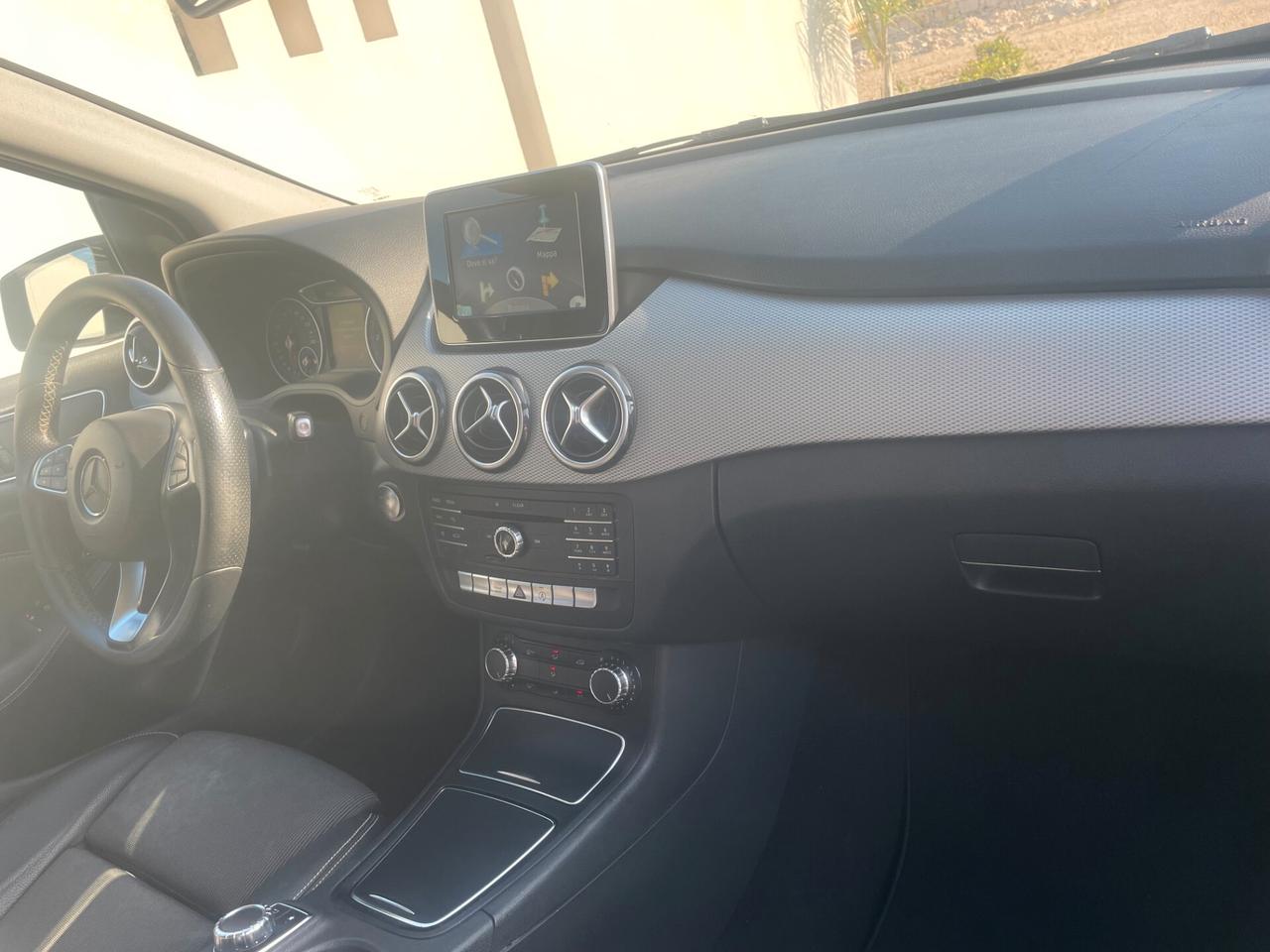 Mercedes-benz B 200 B 200 d Automatic Sport