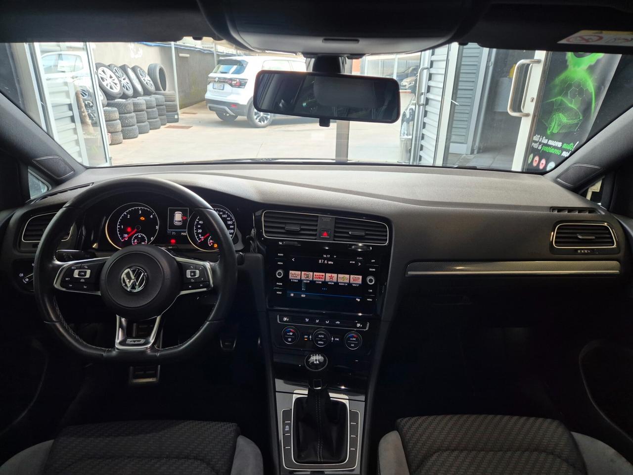 Volkswagen Golf 1.6 TDI 115 CV 5p. Sport R-line