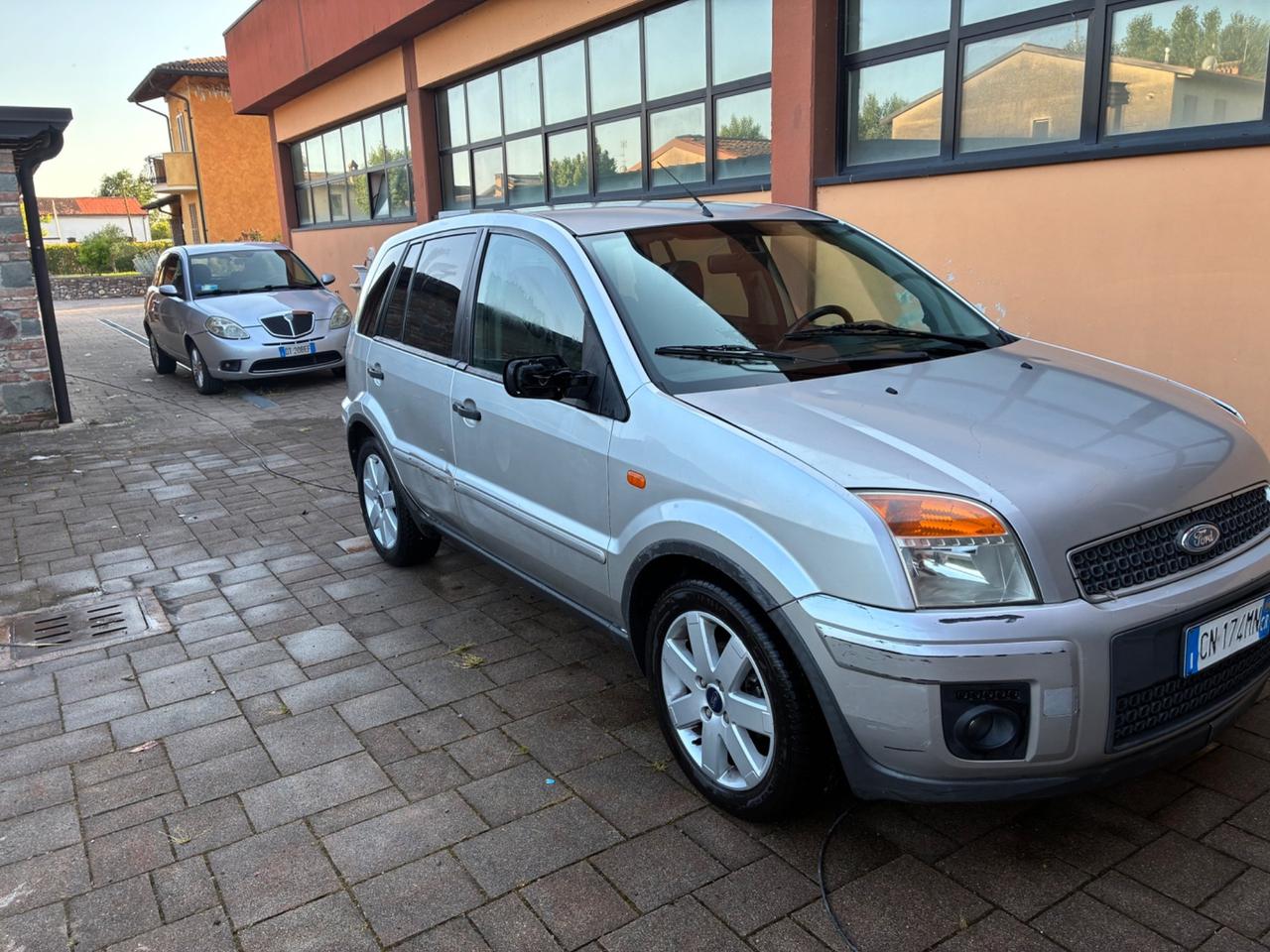 Ford Fusion 1.4 TDCi 5p. Leather
