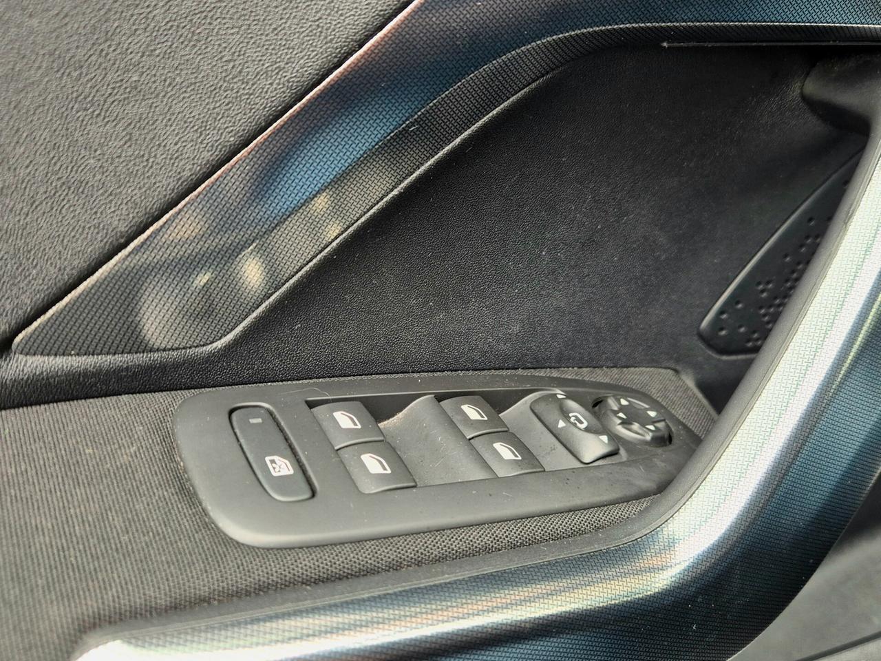 Peugeot 2008 BlueHDi 120 S&S Allure