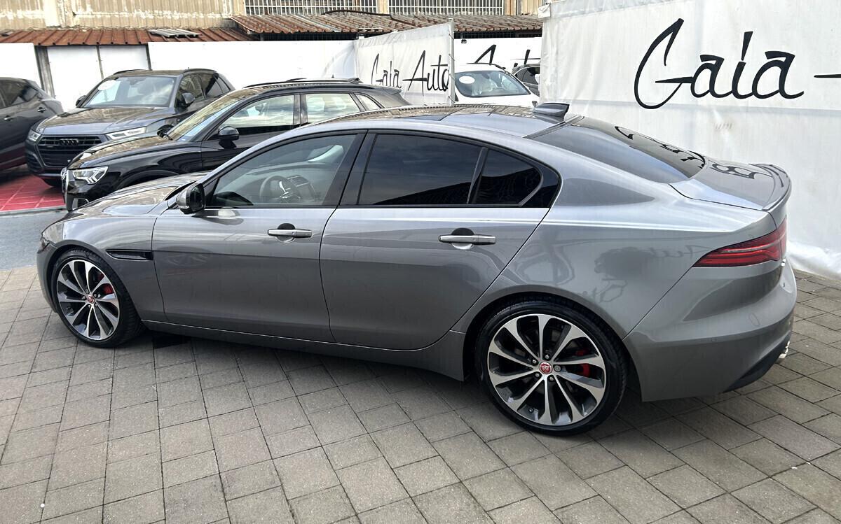 Jaguar XE 2.0 D 180 CV aut. S