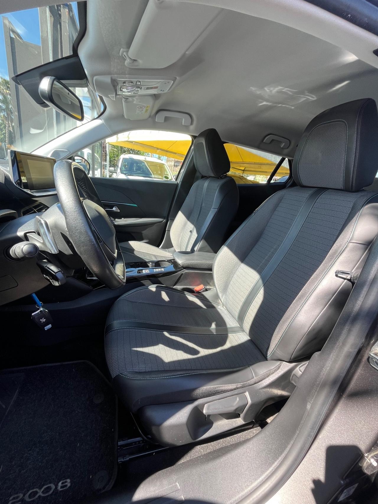 Peugeot 2008 BlueHDi 130 S&S EAT8 Allure Pack