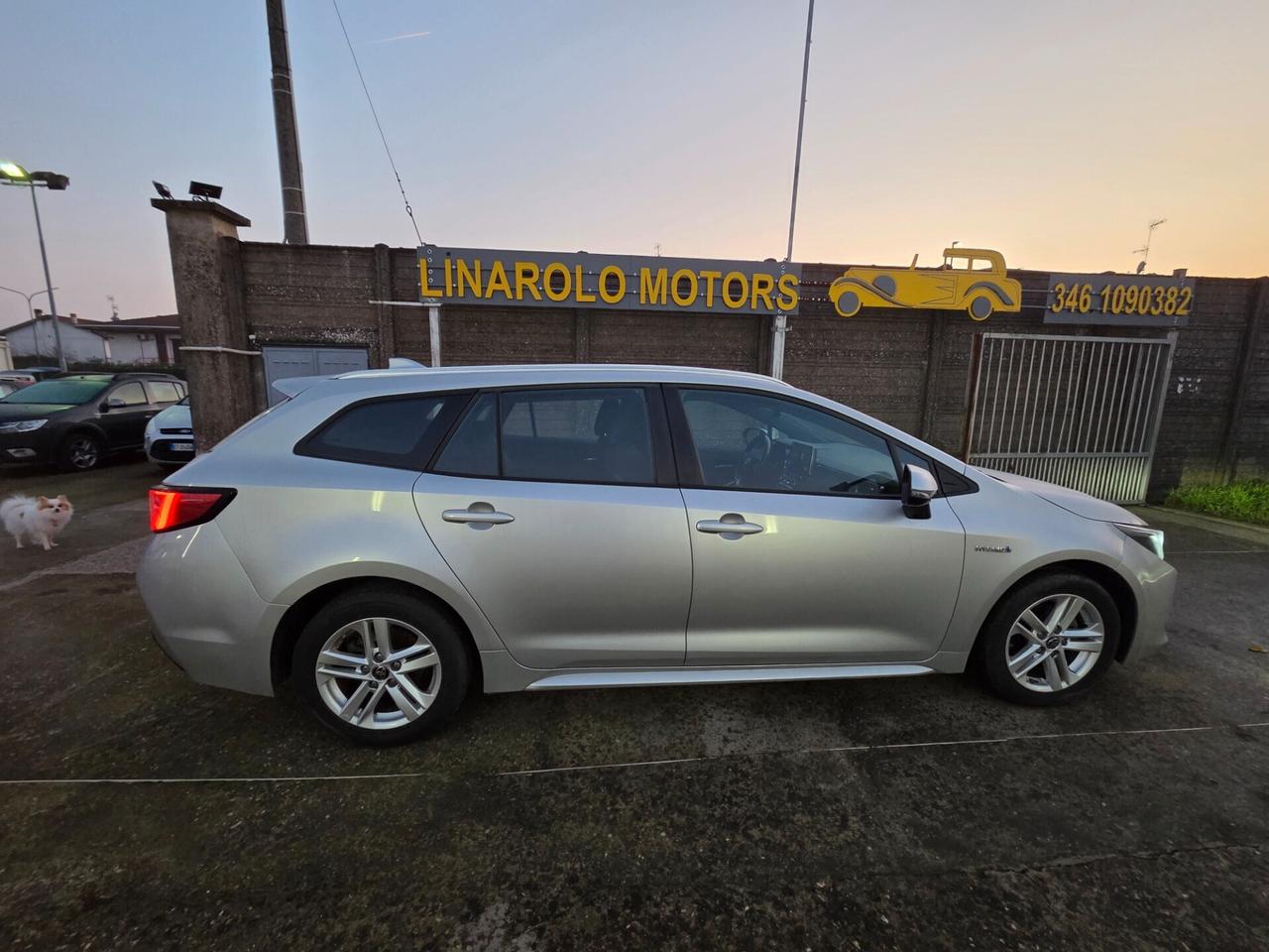 Toyota Corolla Touring Sports 1.8 Hybrid Business Tech