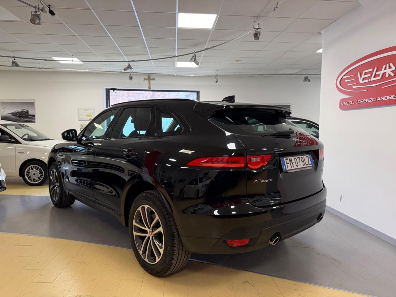 Jaguar F-Pace 2.0 D 240 CV AWD aut. R-Sport